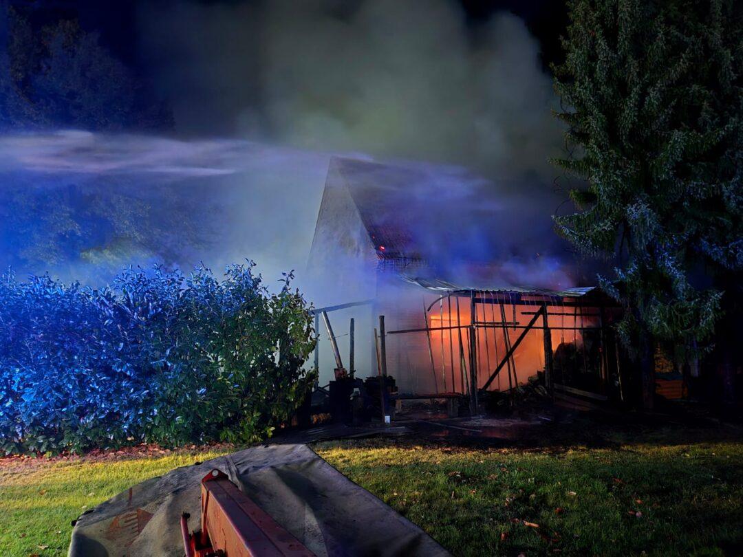 Einsatzstelle Abbendorf - brennt Gebäude